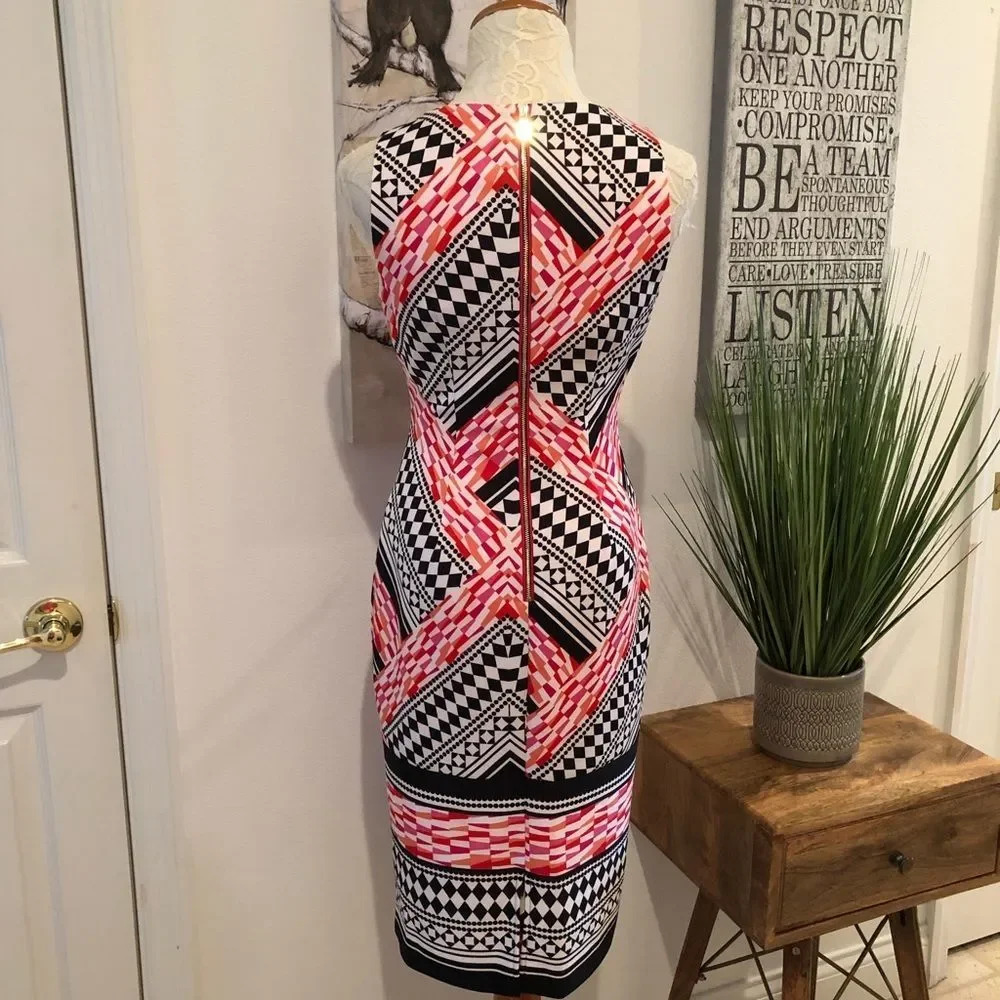 Vince Camuto Geometric Scuba Dress Black Pink - Picture 6 of 9
